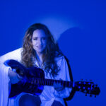 Ana Carolina celebra 25 anos de carreira com a turnê “25 Anas” em show no BeFly Hall, neste sábado (15/11)